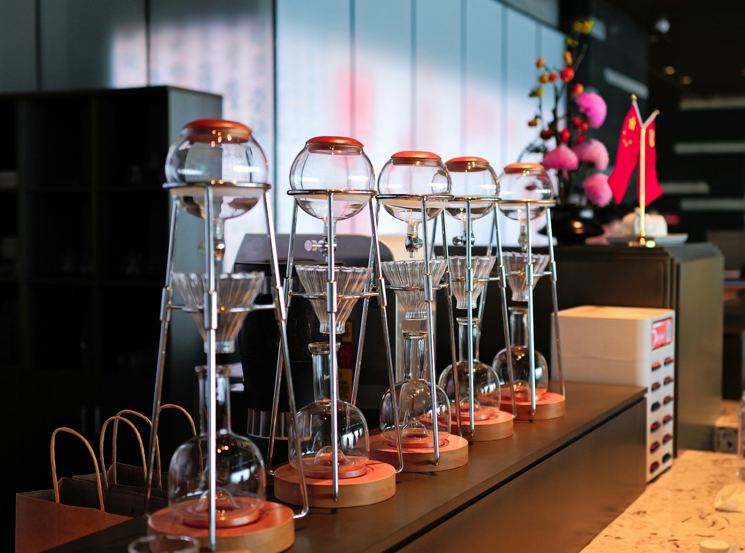 Comparing Plastic vs Glass vs Steel Oil Dispensers